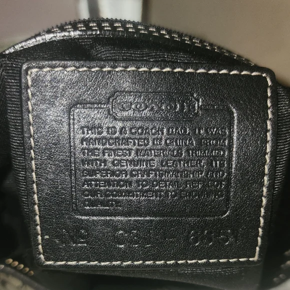 Coach Black and Gray Patterned Shoulder Bag - Picture 6 of 7